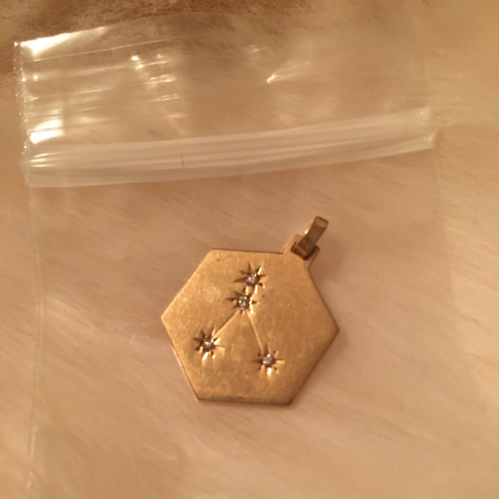 Ashley Zhang Jewelry Vintage Diamond Cancer Constellation Charm Pendant